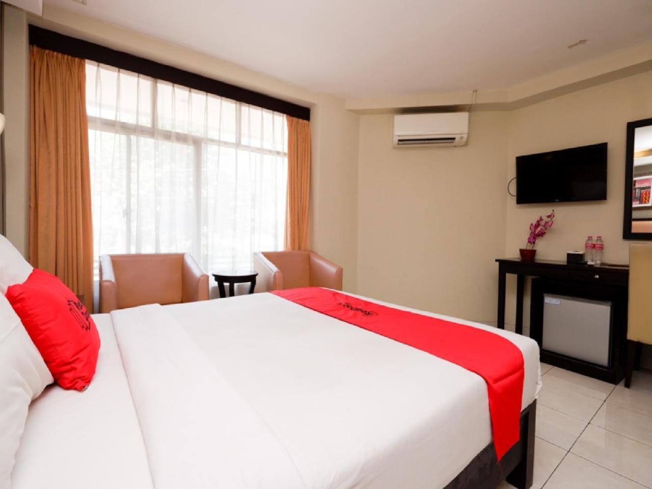 Reddoorz Plus @ Singosari Raya Semarang Exterior photo