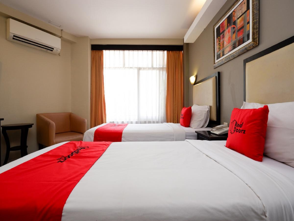 Reddoorz Plus @ Singosari Raya Semarang Exterior photo